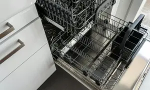 Podłącz zmywarkę do baterii bez hydraulika! Krok po kroku