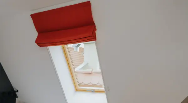 Firanki na okno dachowe: uszyj idealne! Kompletny poradnik DIY